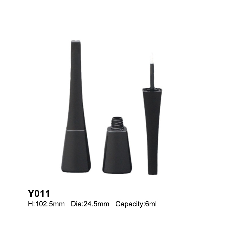 Custom Eyeliner tube in Metal Black,6ml