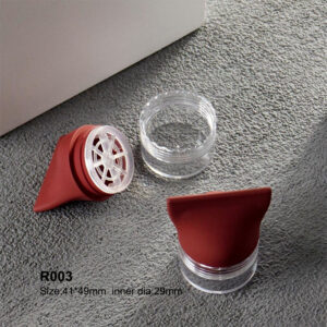 round red lip balm container